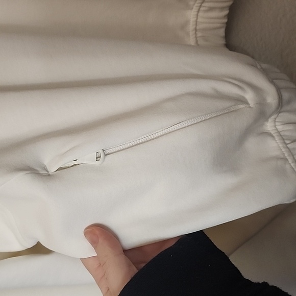 Old Navy Dynamic Fleece Oversized Half Zip - Picture 6 of 10